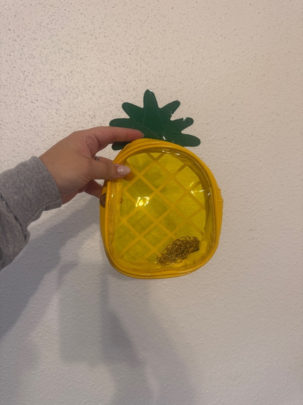 Fruit Shape Crossbody Bag Set - Pineapple, Watermelon, Strawberry, Lemon - Picture 4 of 7